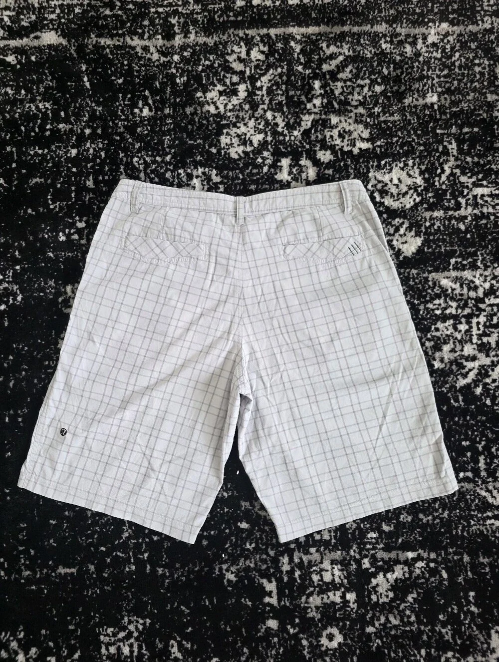 Lululemon Kahuna Athletic Casual Shorts Gray Check Size 38